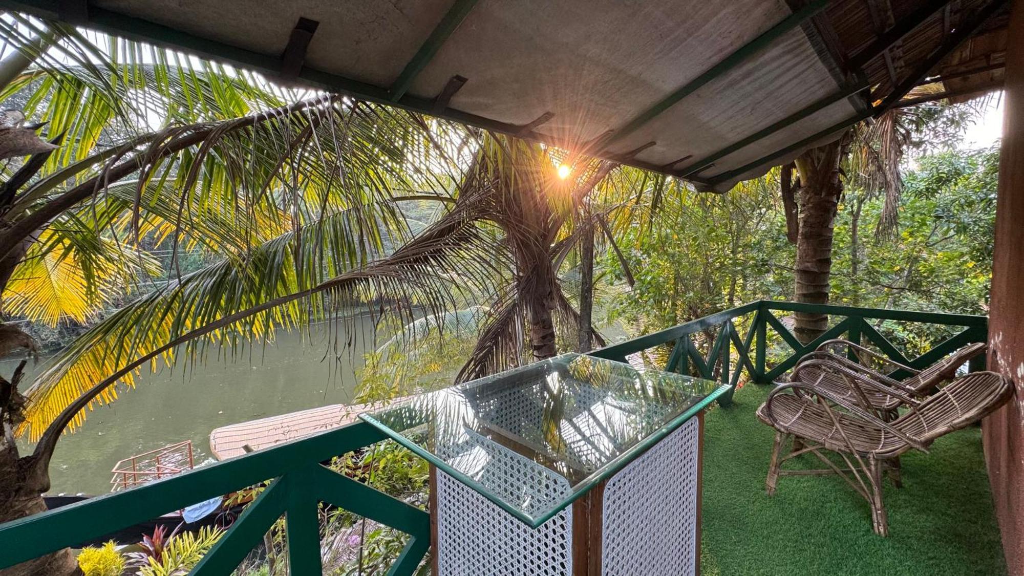 Garggi Kumarakom Village Homestay Екстериор снимка