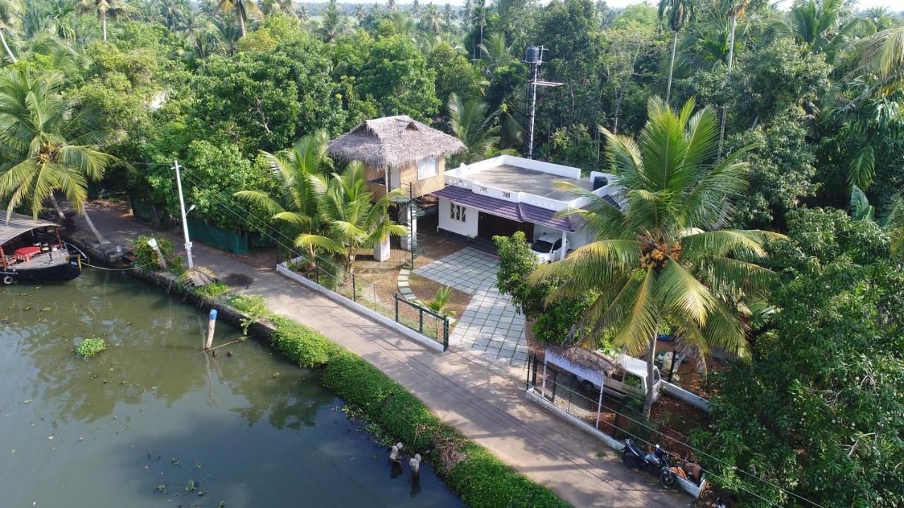 Garggi Kumarakom Village Homestay Екстериор снимка